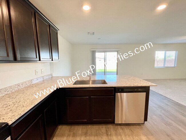 Foto del edificio - 12854 N Peony Dr