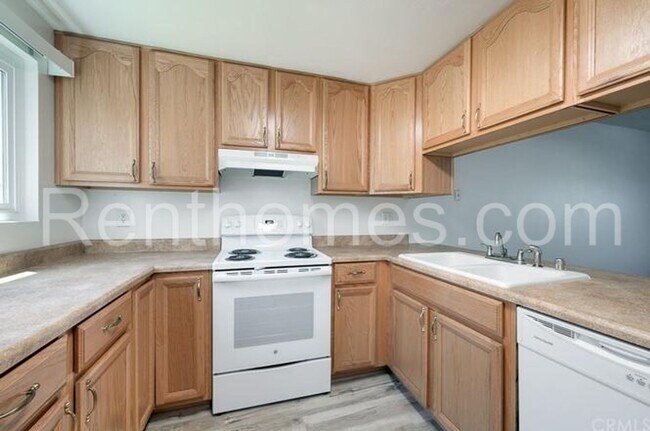 Foto del edificio - 8703 Lake Murray Blvd