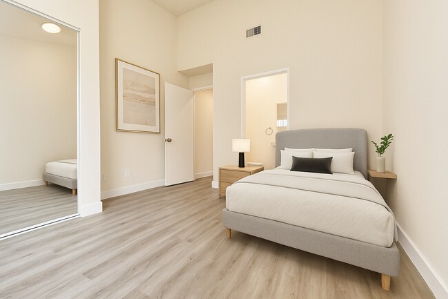 Foto del edificio - 6941 Hazeltine Ave