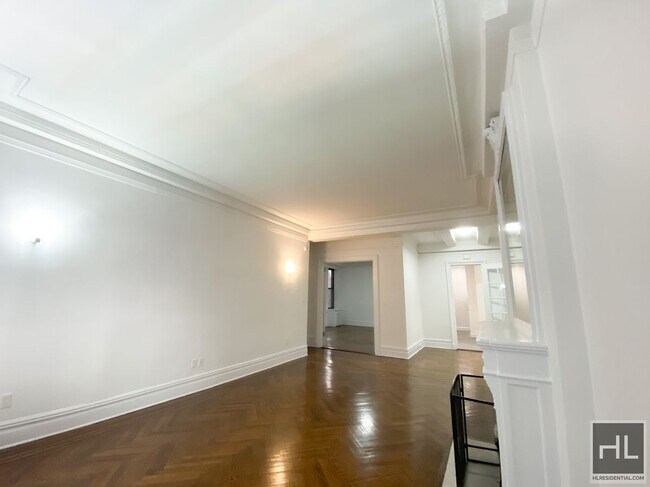 Building Photo - WEST 58 STREET