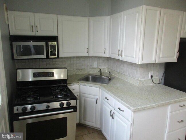 Foto del edificio - 2805 Oakley Ave