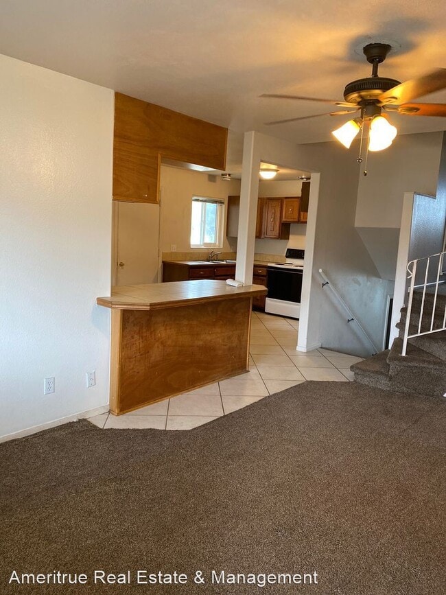 Building Photo - 4 br, 2 bath Apartment - 1249 W 350 N