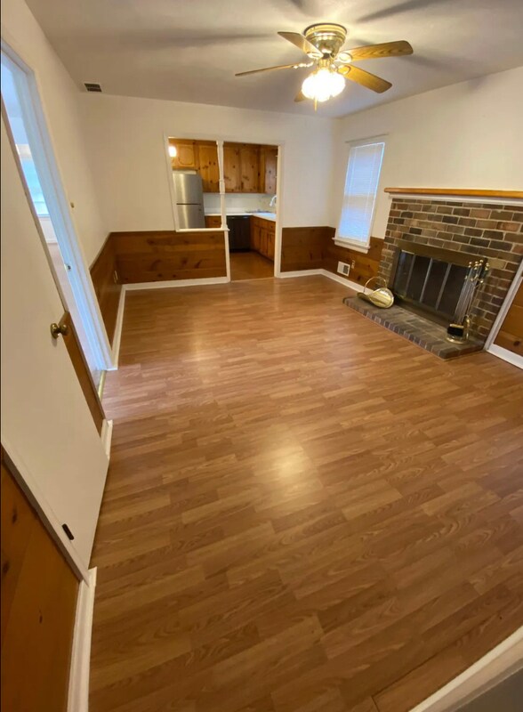 Building Photo - 8399 Spring Hollow Dr
