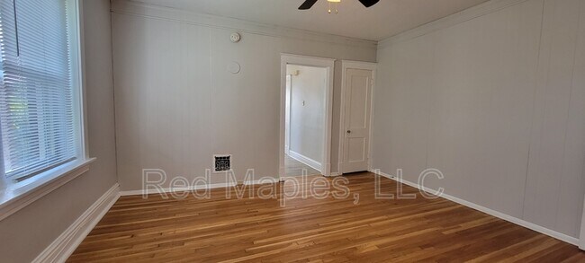 Foto del edificio - 3741 Bamberger Ave