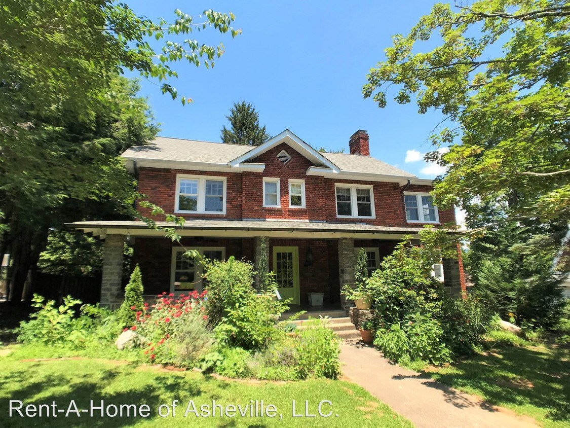 Primary Photo - 3 br, 3 bath House - 16 Colonial Place