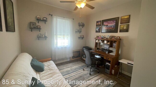 Building Photo - 4 br, 3 bath House - 4633 Academic Lane