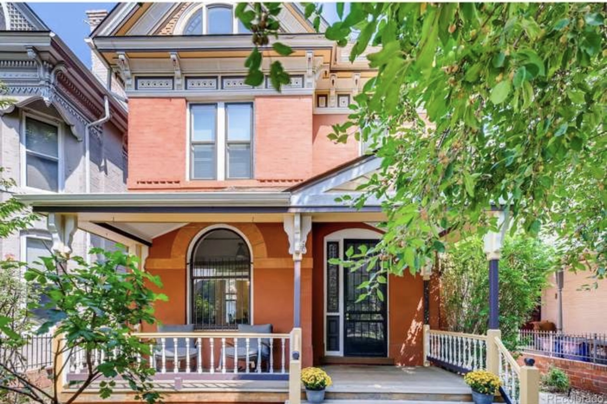 1891 Victorian in the Lincoln Historic District - 238 S Lincoln St