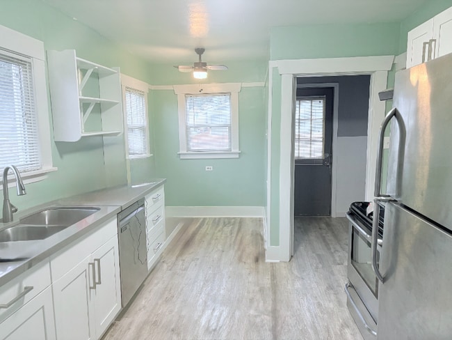 Foto del edificio - 3806 S Ainsworth Ave