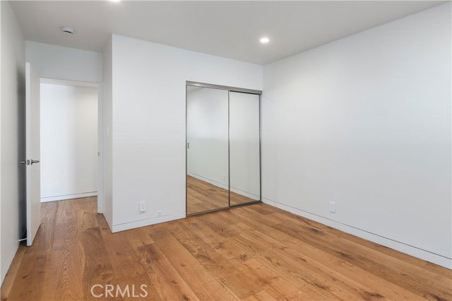 Foto del edificio - 15439 Vose St