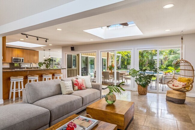Building Photo - Modern Private Oasis w/ Private Pool/Hot Tub, Sauna, AC & BBQ: Hale Ho'omaha