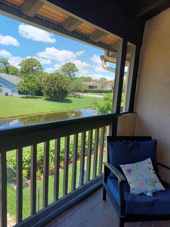 Building Photo - 13164 Via Veneto