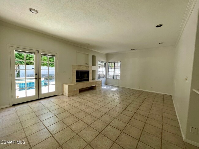 Building Photo - 5580 Eagle Point Cir