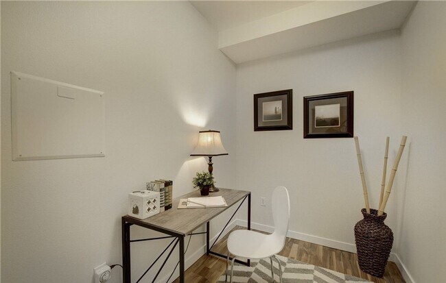Foto del edificio - SEATTLE WATERFRONT CONDO FOR RENT w VIEWS!