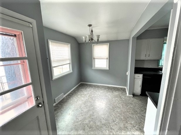 Building Photo - 707 E 26th St