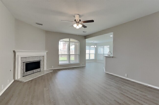 Building Photo - 6715 Atasca S Ct