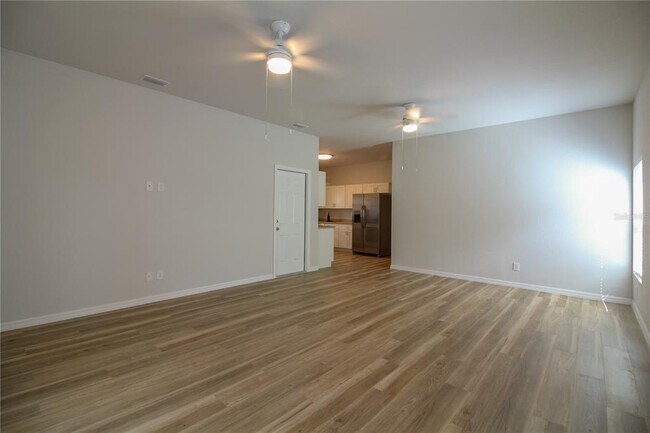 Foto del edificio - 1510 Las Villas Blvd