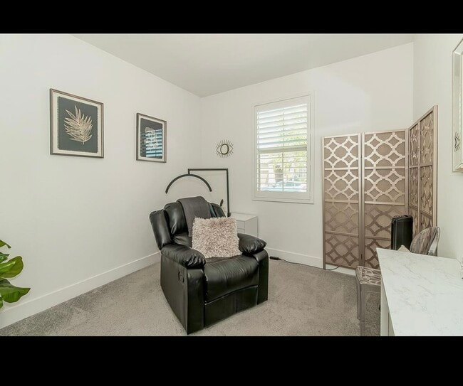 Foto del edificio - 4254 Oak Knoll Rd