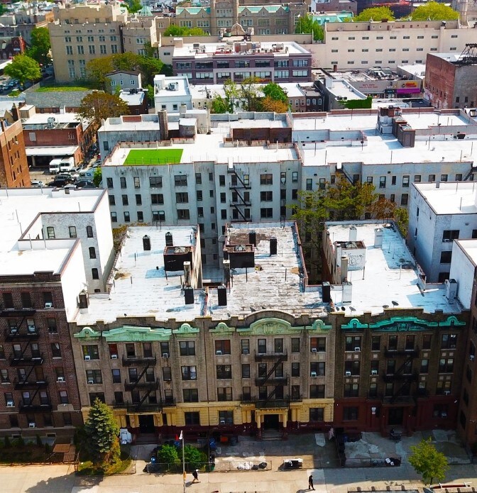 Foto del edificio - 50 Linden Blvd