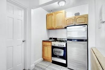 Building Photo - 525 W 150th St