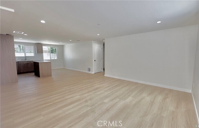 Foto del edificio - 7728 Laurel Canyon Blvd
