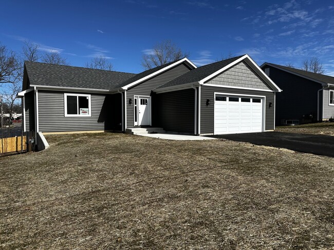 Building Photo - 317 Buena Terrace