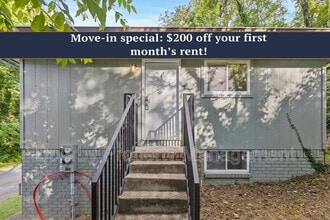 Building Photo - 133 W Ridgewood Ave