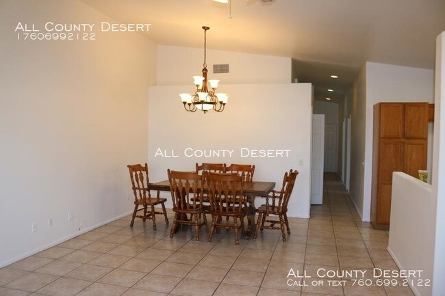 Building Photo - 3 bedroom in Cathedral City CA 92234