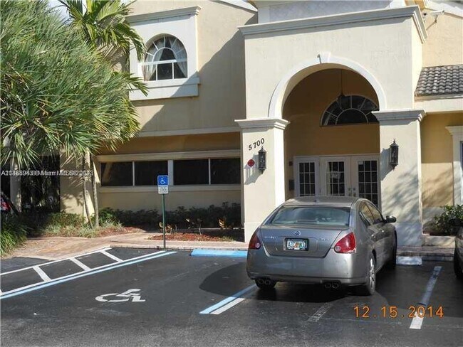 Building Photo - 5686 Rock Island Rd