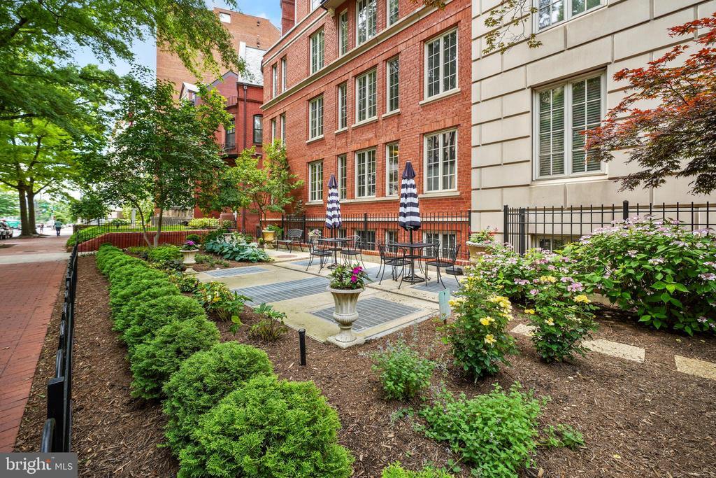 1441 Rhode Island Ave NW Unit 808, Washington, DC 20005 Room for Rent