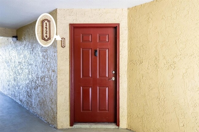 Building Photo - 731 Vista Isles Dr