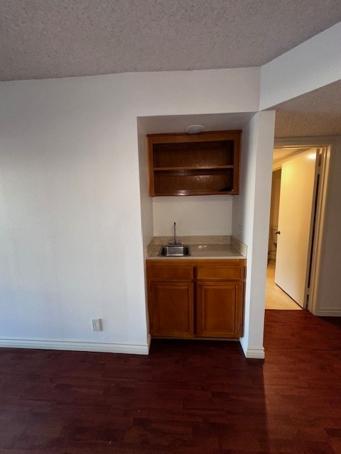 Wet Bar - 121 S Swall Dr