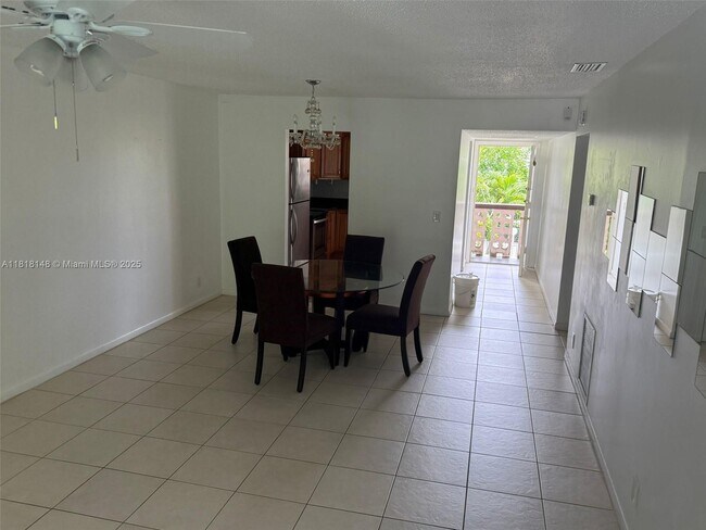 Foto del edificio - 2839 Taylor St
