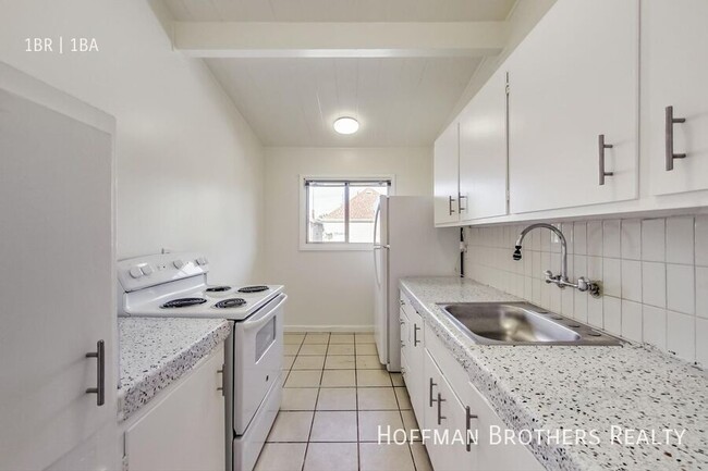 Foto del edificio - 2552 E 16th St