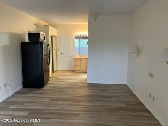 Building Photo - 2180 Country Club Dr