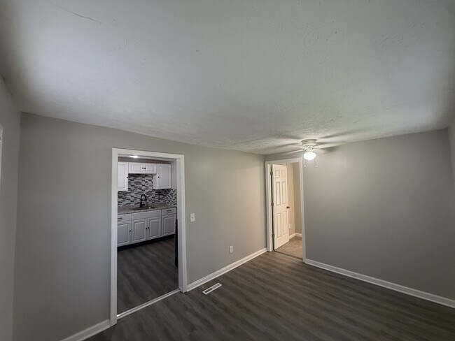Building Photo - 4655 Osborn Rd