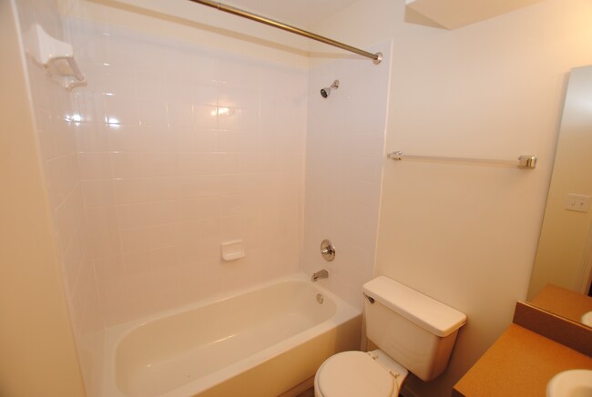 Building Photo - 6026 Du-Clay Road