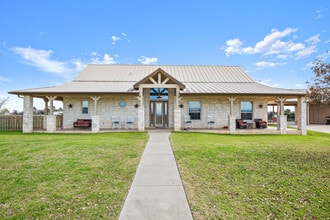 Building Photo - 140 Youngs Prairie Rd