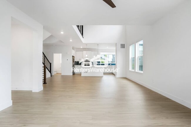 Building Photo - 5361 Pierson Ct
