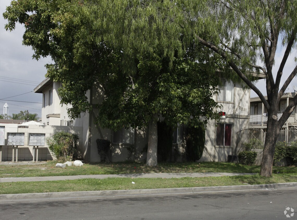 Building Photo - 7581 Jackson Way