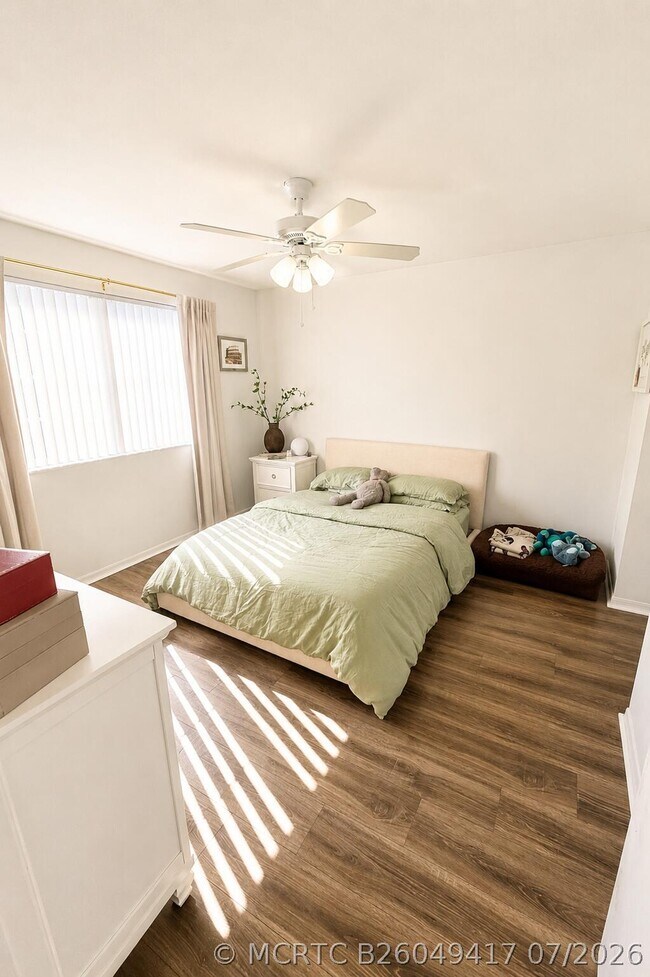 Foto del edificio - 600 Crestwood Ct N