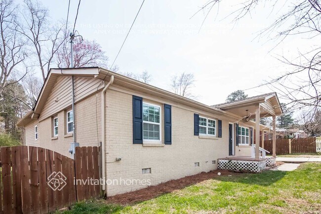 Building Photo - 521 S Little Texas Rd