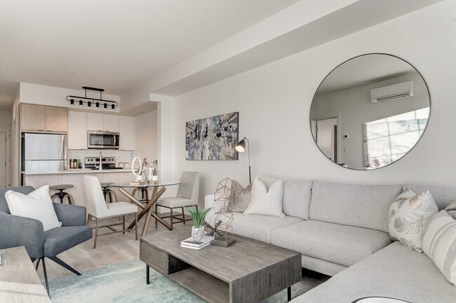 Salon - The Hudson Marda Loop