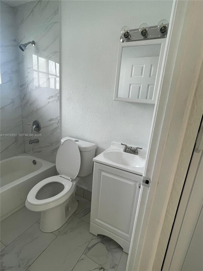 Foto del edificio - 5511 SW 20th St