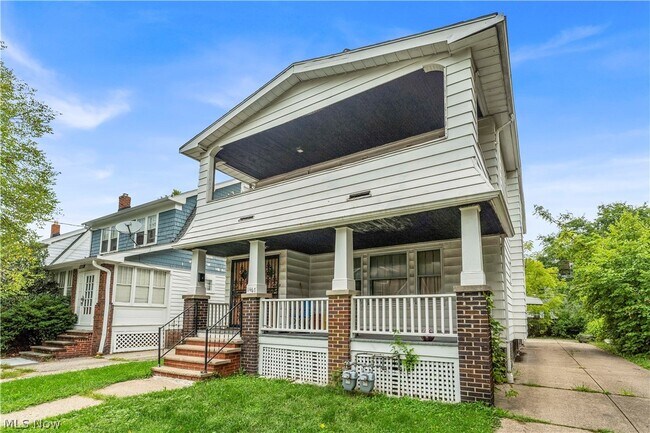Foto del edificio - 1467 Larchmont Rd