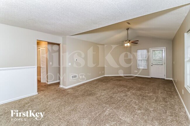 Building Photo - 2165 Cottage Ct