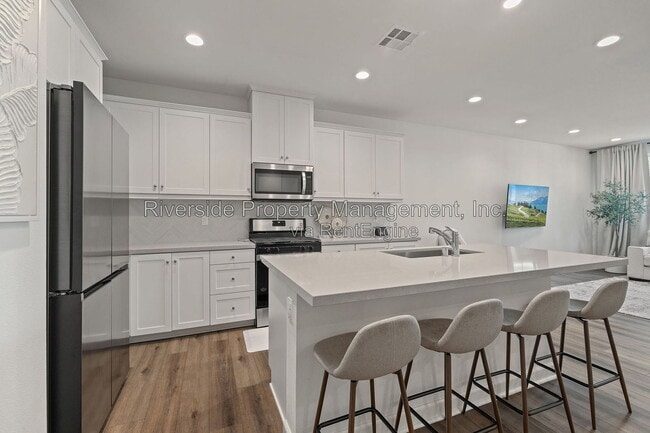 Building Photo - 3530 E Delight Paseo