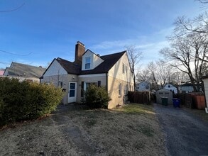 Building Photo - 125-131-131 Chase Rd