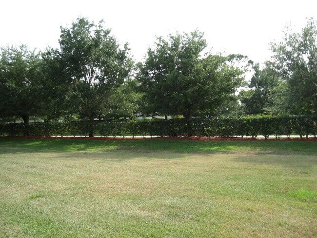 Building Photo - 5811 NW Rose Petal Ct