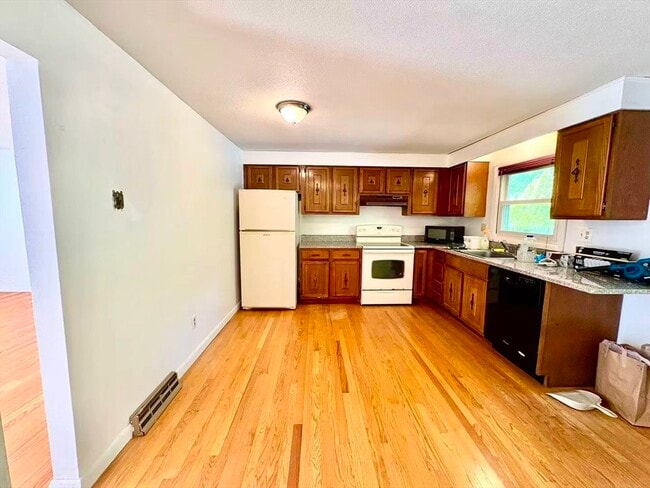 Foto del edificio - 42 Yorktown Ct