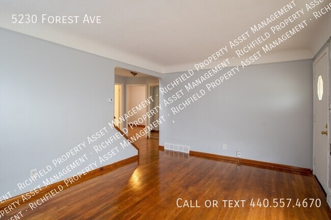 Foto del edificio - 5230 Forest Ave